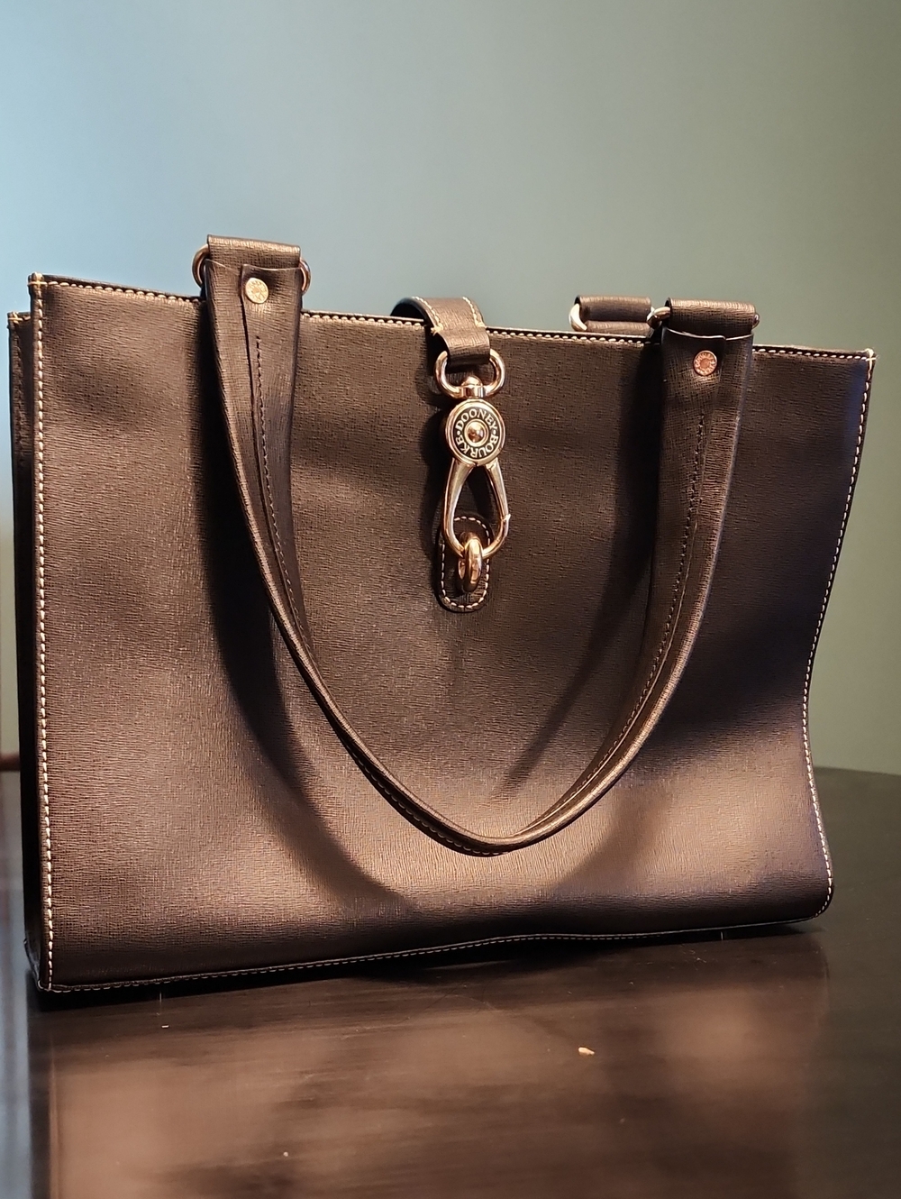 Dooney & Bourke Saffiano Medium Logo Lock Tote Shopper Black Red Lining